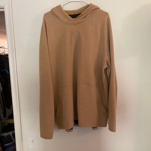 Men’s LuLu sweatshirt